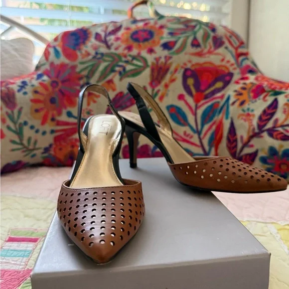 LOFT Perforated Brown and Black Heels - Picture 2 of 5